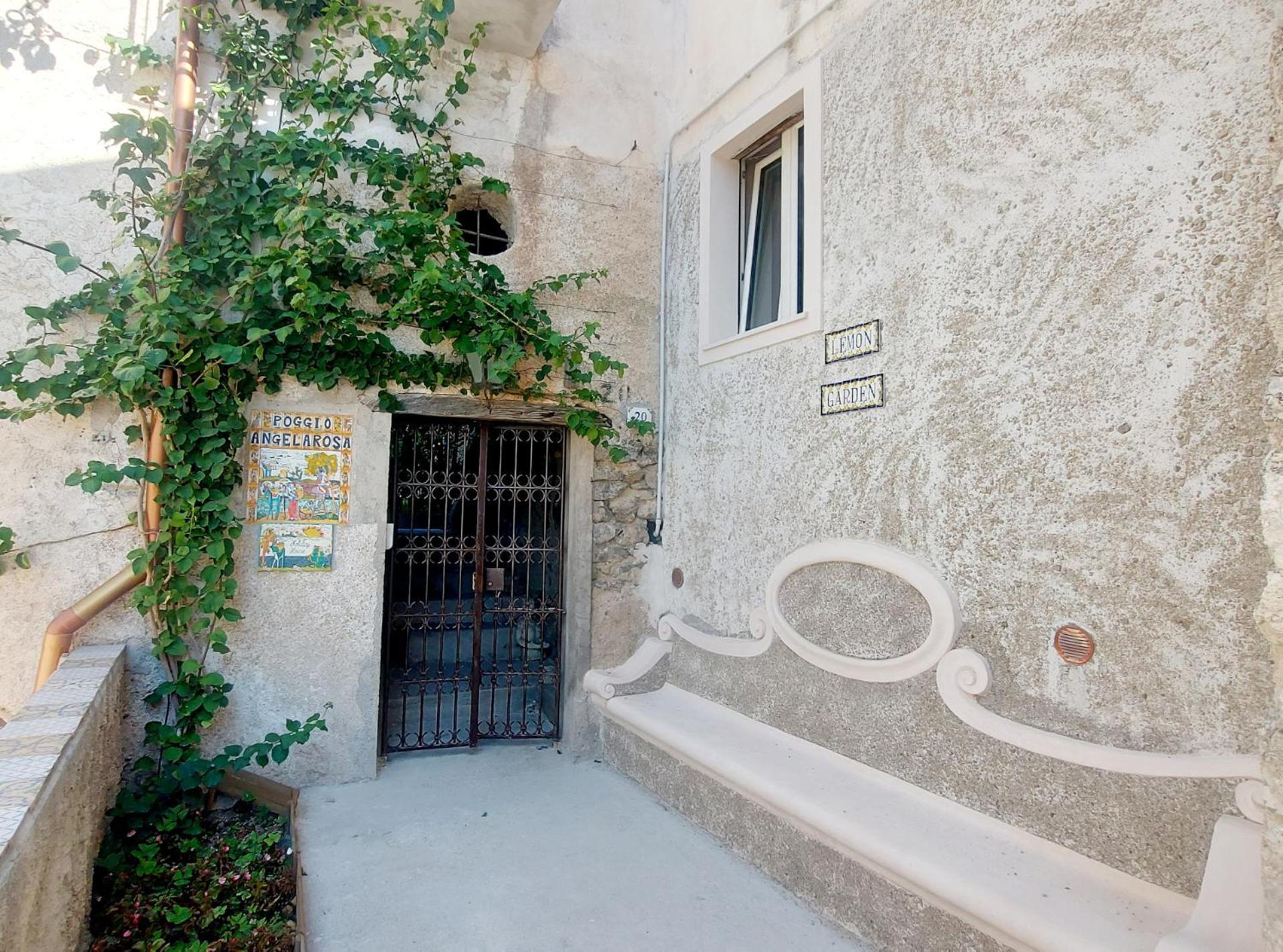 Poggio Angelarosa: Lemon Garden Stay&Relax Scala Dış mekan fotoğraf